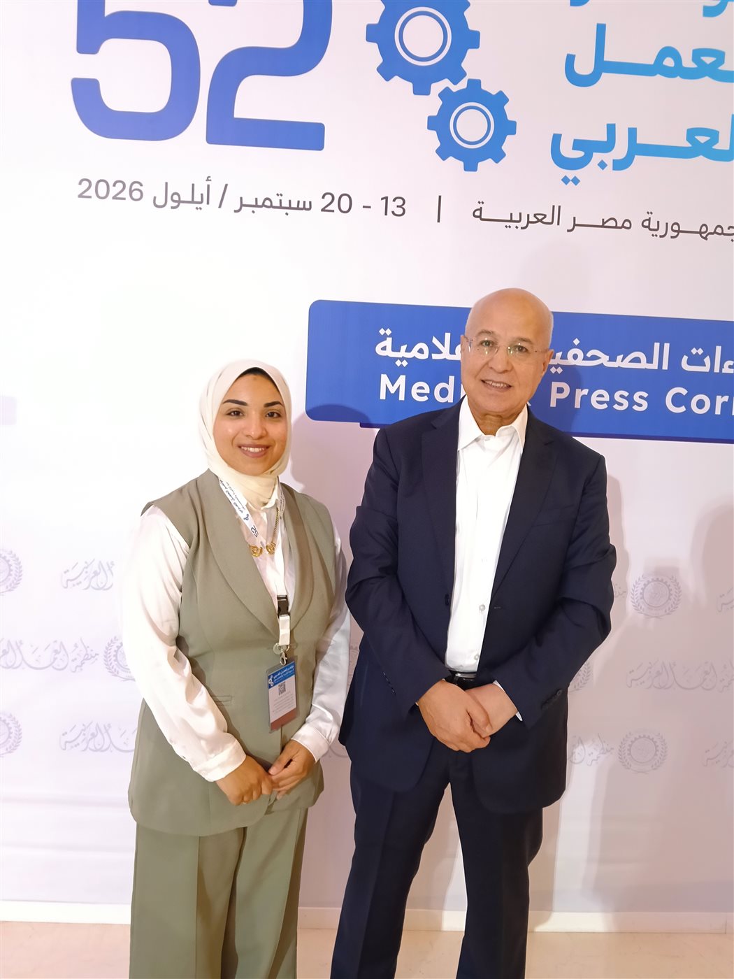 خالد عيش خلال حواره مع الصحفية فاطمة عيد&nbsp;