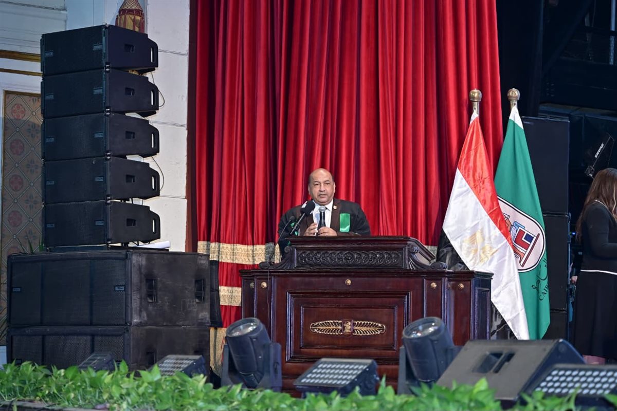 أحمد رجب نائب رئيس جامعة القاهرة