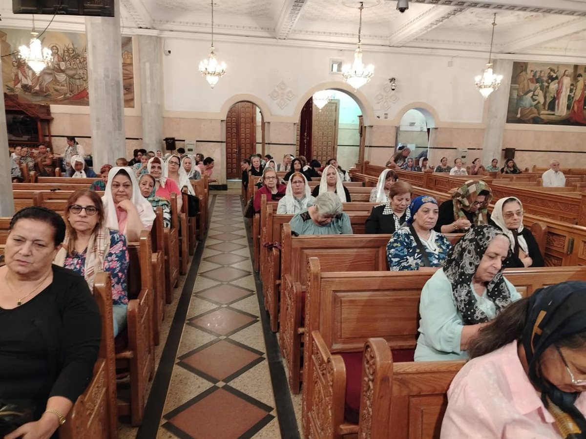 اجتماع ام النور في كنيسة الملاك ميخائيل