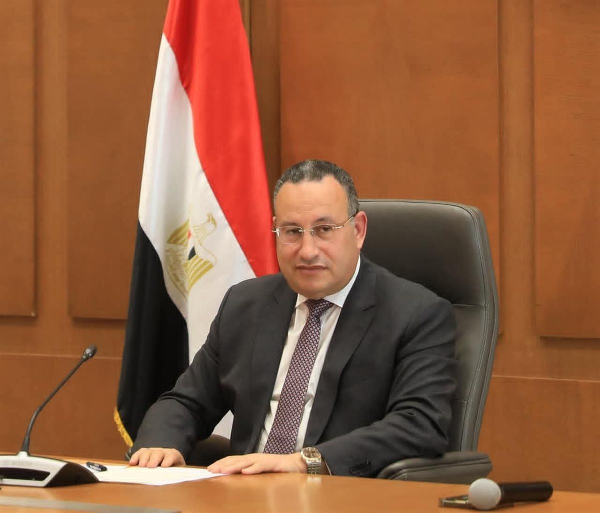 عبد العزيز قنصوة وزير التعليم العالي