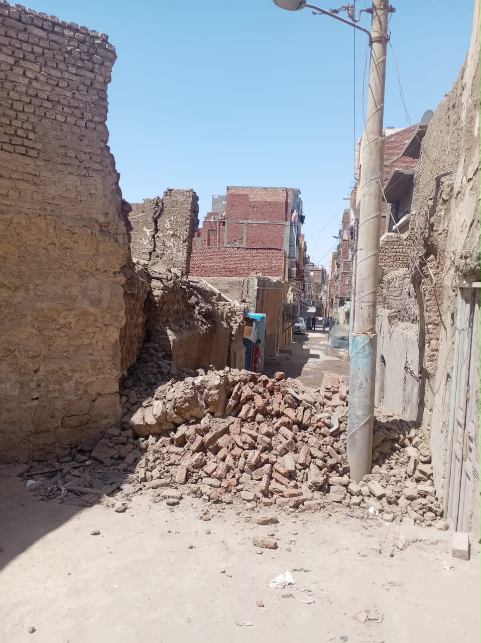 القوة المنهارة