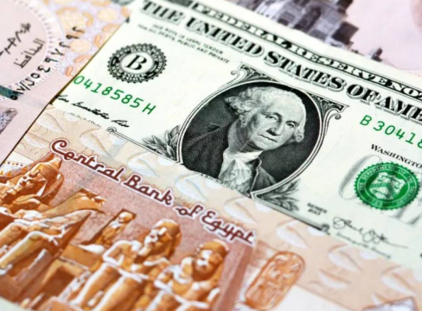 اخر تطورات أسعار الدولار الأمريكي في الأسواق المصرية