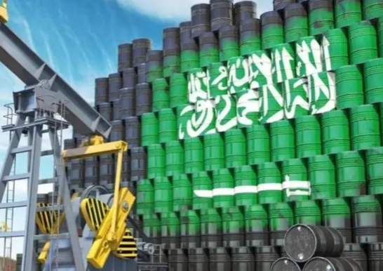 النفط السعودي يتدفق بقوة.. الصادرات تقفز 80% لأعلى مستوى منذ حرب إيران