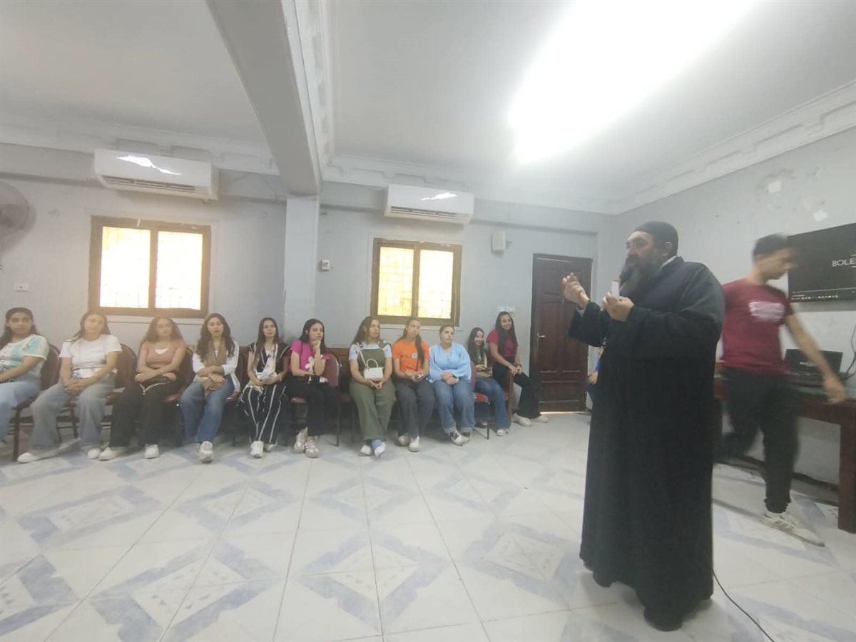 <strong>كنيسة القديس الأنبا أنطونيوس</strong> بالزقازيق