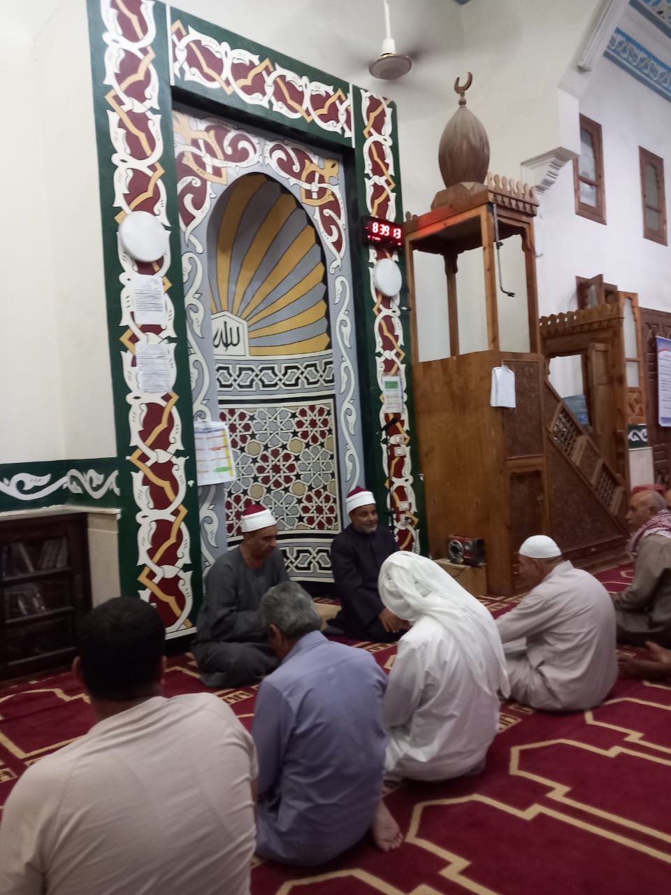 «حرمة تصوير الآخرين دون إذن».. الأوقاف تعقد 625 ندوة بالمديريات الحدودية