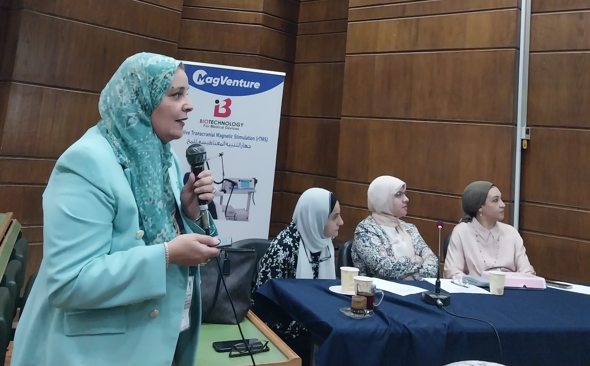 د. نيفين الفيومي في ورشة العمل
