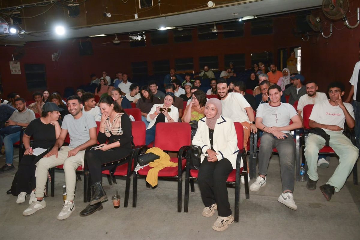 جانب من فعاليات مهرجان آفاق مسرحية
