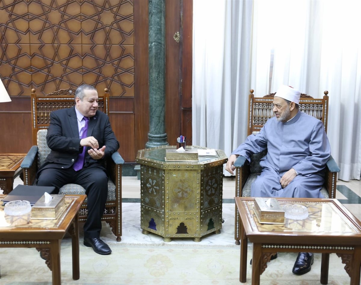 شيخ الأزهر خلال استقباله رئيس الهيئة القومية لضمان جودة التعليم والاعتماد لبحث سبل تعزيز التعاون المشترك