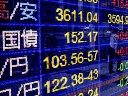 الأسهم اليابانية تقفز بدعم من وول ستريت وتراجع أسعار النفط
