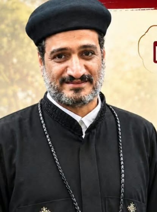 <strong>&nbsp;القس داود صموئيل</strong>