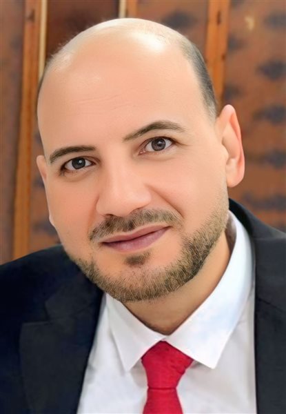 محمود زاهر 