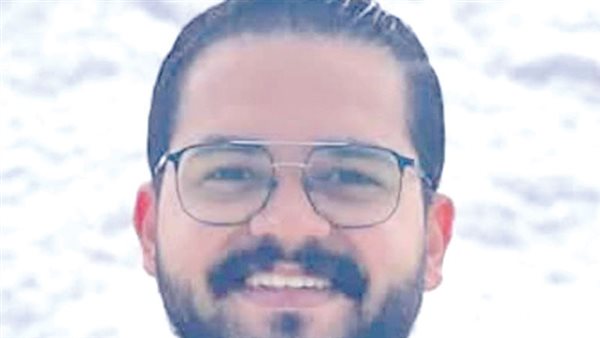 الدكتور بولا القمص  عضو النقابة العامة للصيادلة