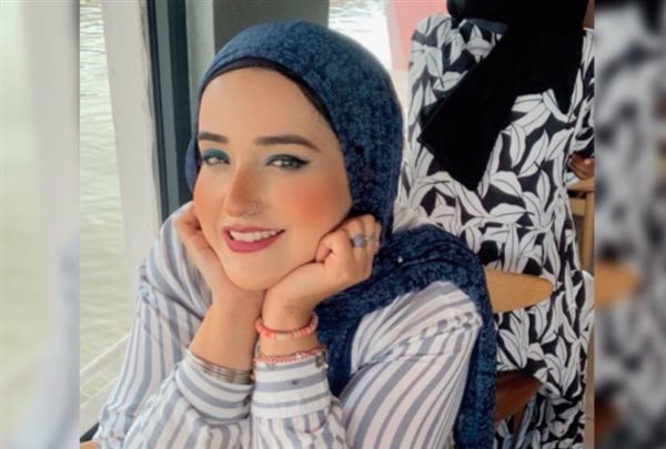 آية عادل