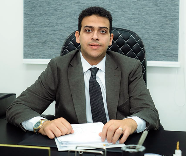 عز طارق عبدالعزيز