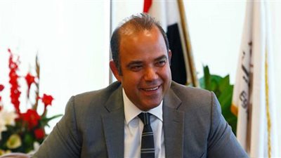 رئيس البورصة يبحث سبل دعم المشروعات الصغيرة مع بنك الإسكندرية