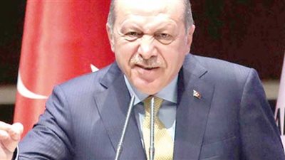 أردوغان يتجاهل تحذيرات المؤسسات المالية من تدهور قيمة الليرة