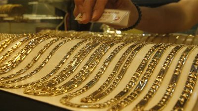 ارتفاع طفيف في أسعار الذهب.. وعيار 
