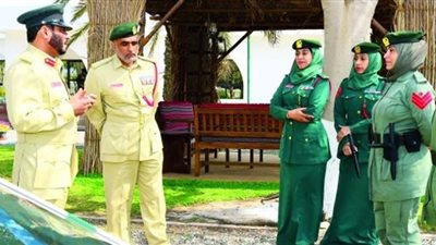شاهد .. أول فرقة شرطة نسائية في دبي
