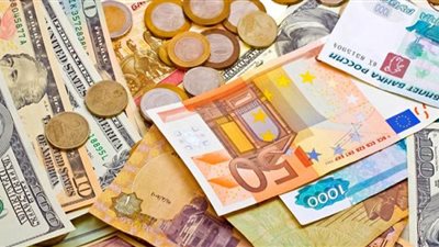 تعرف على أسعار صرف العملات الأجنبية أمام الجنيه خلال تعاملات اليوم