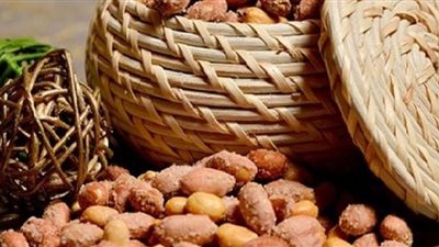 13 فائدة للفول السوادني