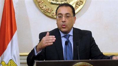 رئيس الوزراء يشجع المواطنين لتحويل سياراتهم للغاز الطبيعي