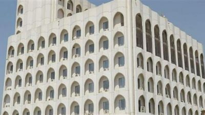 الخارجية العراقية تدين الهجوم الذي استهدف مطار 