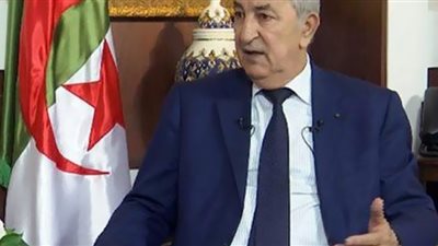 الرئيس الجزائري يصل إلى السعودية في زيارة رسمية