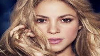 شاهد.. شاكيرا توجه رسالة شكر لجمهورها وتشاركهم كعكة عيد ميلادها
