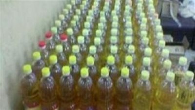 ضبط 2 طن زيت طعام فاسدة قبل بيعهم بالسوق السوداء بطوخ