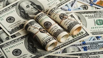 أسعار الدولار خلال تعاملات اليوم السبت في البنوك والصرافة