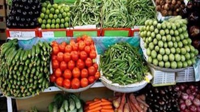 استقرار في أسعار الخضراوات والفاكهة بأسواق قنا