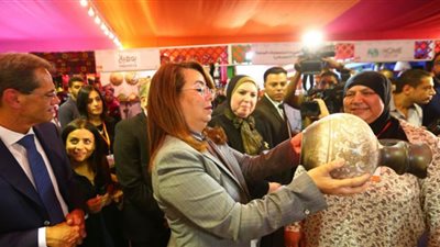 والي في افتتاح معرض كرافيتي إيجيبت: المدخلات والأفكار مصرية