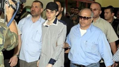 فى مثل هذا اليوم.. مصر تحرر الأسرى الفلسطينيين مقابل شاليط الإسرائيلى