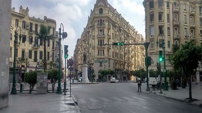 بسبب الحرارة المرتفعة.. الشوارع خالية والفيس مشتعل بالبحر الأحمر