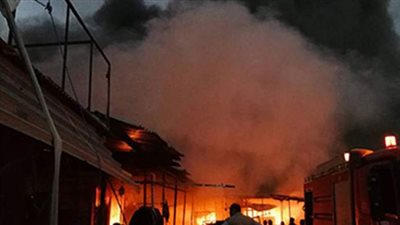 شاهد.. إخماد حريق هائل بأكبر سوق تجارية في إربيل