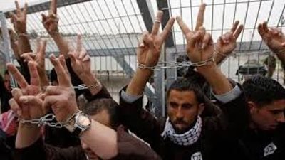 الأسرى الفلسطينيين تحذر من انفجار الأوضاع داخل سجون الاحتلال