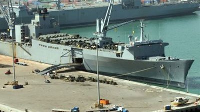 الكويت تعلن استئناف الملاحة البحرية بعد تحسن الأحوال الجوية