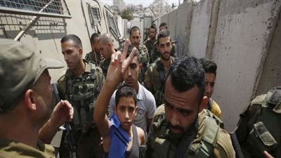 تشريع إسرائيلي يحظر الإفراج المبكر عن الأسرى الفلسطينيين