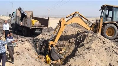 إعدام أغذية غير صالحة للاستهلاك الآدمي بالمنيا