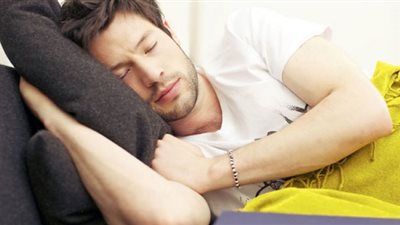 كل ماتريد معرفته عن نوم القيلولة.. فوائدها والوقت الأمثل لها