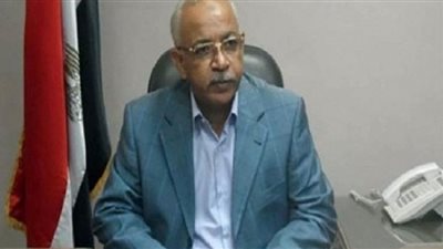 نقيب عمال الأخشاب يطالب بتخفيض أسعار مواد البناء