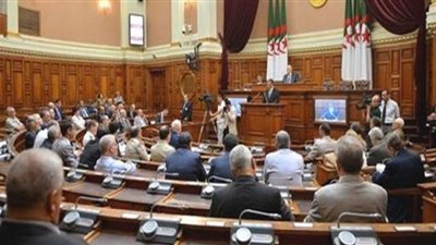 مجلس الأمة الجزائري يعلق أعماله لأجل غير مسمى