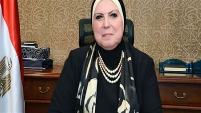 وزيرة الصناعة تبحث مع رئيسي اتحادي الصناعات والغرف التجارية تعزيز التعاون بين الجانبين
