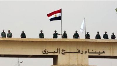 عبور وفد من اتحاد الأطباء العرب إلى غزة