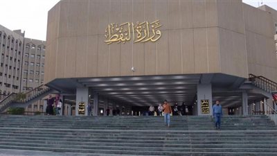 النفط العراقية تعلن استئناف العمل في حقل الناصرية