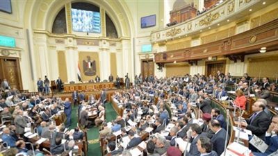 البرلمان يقر قانون تنظيم الرقابة على الأسواق المالية غير المصرفية