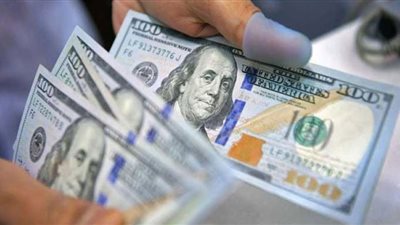 تباين أسعار الدولار في البنوك المصرية اليوم