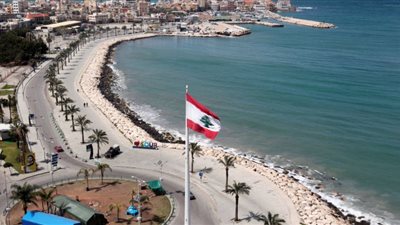 نقص مواد غذائية في مخزون محال لبنان