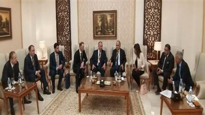 السويدي يبحث مع وفد صناعي روسي فرص التعاون المستقبلي