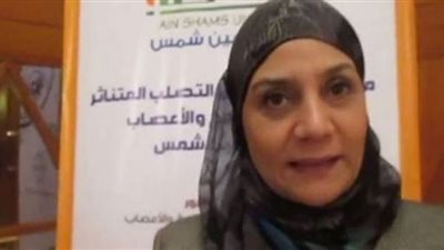 أستاذ الأعصاب بطب عين شمس: الالتهاب السحائى ينتج عن التجمعات المزدحمة